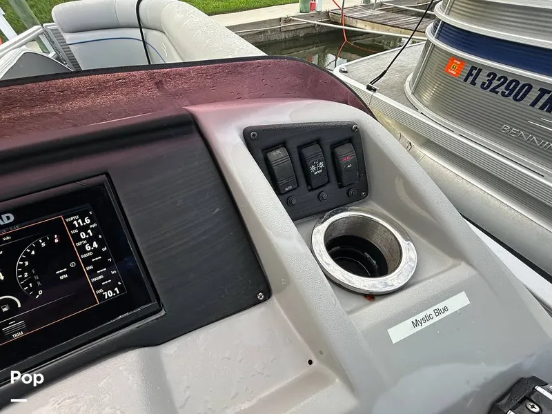 Slide: The Image of Bennington 22 S 2023 - 15678673