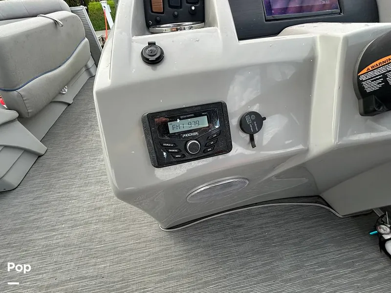 Slide: The Image of Bennington 22 S 2023 - 15678674