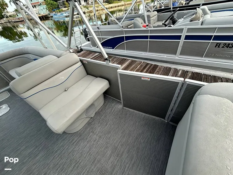 Slide: The Image of Bennington 22 S 2023 - 15678681