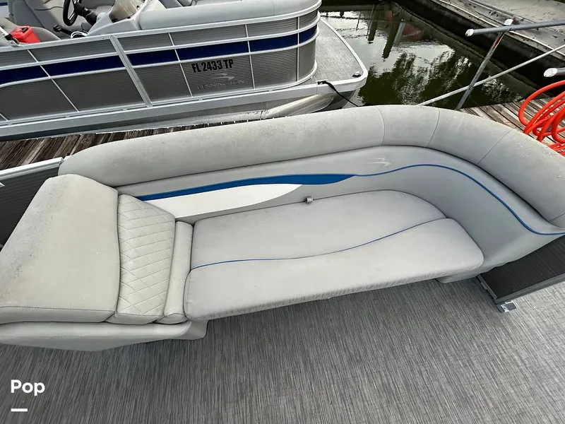 Slide: The Image of Bennington 22 S 2023 - 15678685