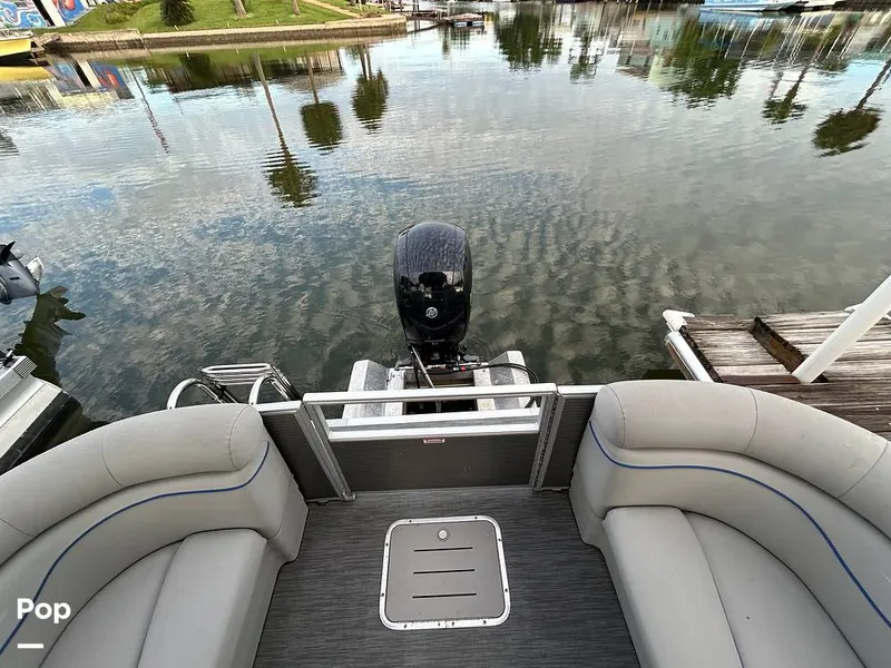 Slide: The Image of Bennington 22 S 2023 - 15678701