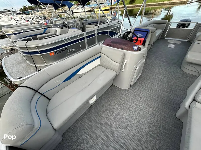 Slide: The Image of Bennington 22 S 2023 - 15678693