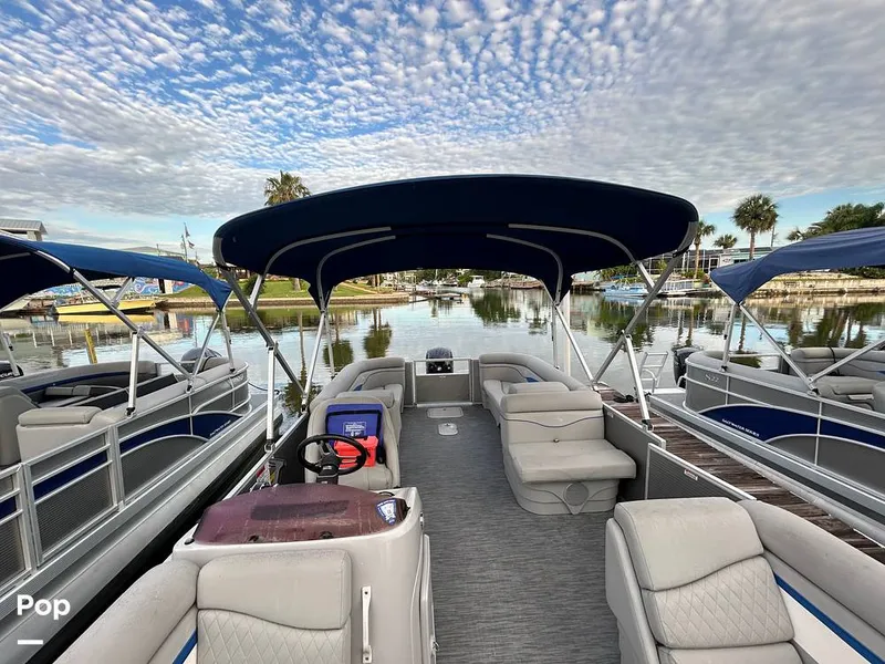 Slide: The Image of Bennington 22 S 2023 - 15678696