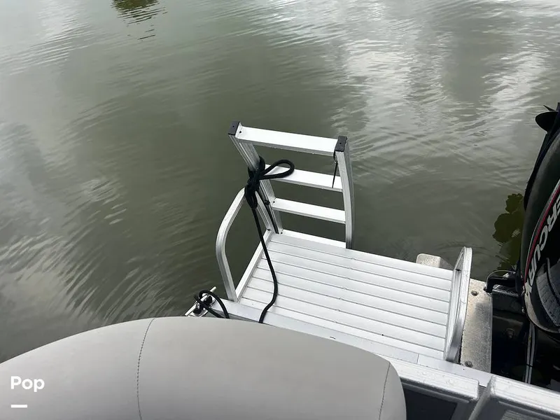 Slide: The Image of Bennington 22 S 2023 - 15638971