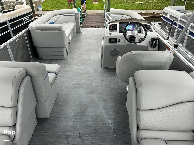 Slide: The Image of Bennington 22 S 2023 - 15638974