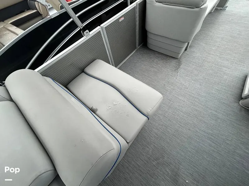 Slide: The Image of Bennington 22 S 2023 - 15638987