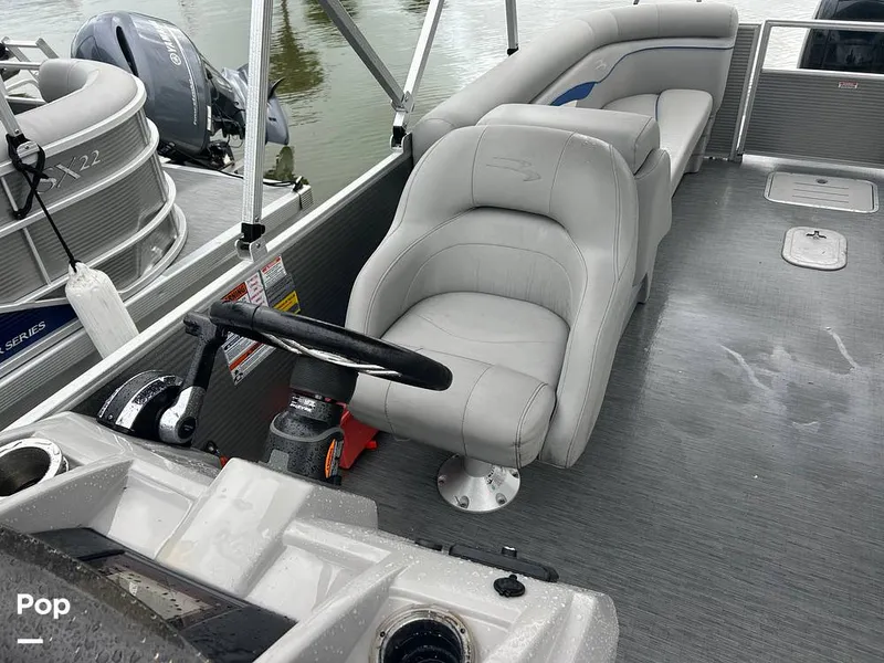 Slide: The Image of Bennington 22 S 2023 - 15638966