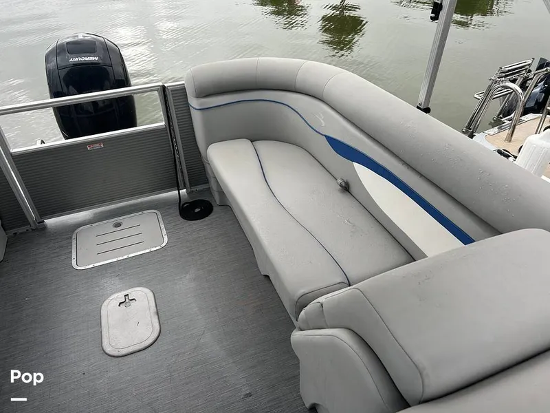 Slide: The Image of Bennington 22 S 2023 - 15638969