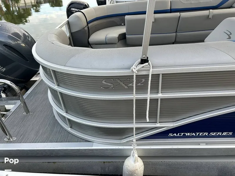 Slide: The Image of Bennington 22 SX 2023 - 15678712