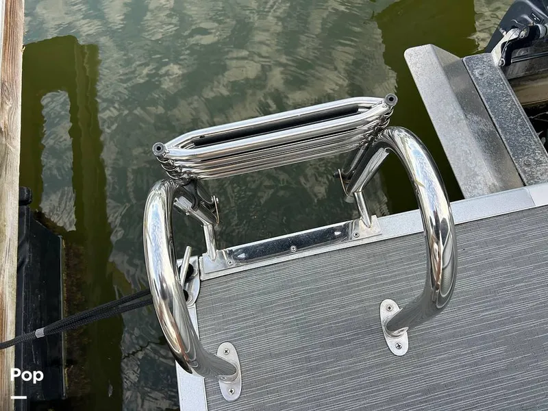 Slide: The Image of Bennington 22 SX 2023 - 15678715