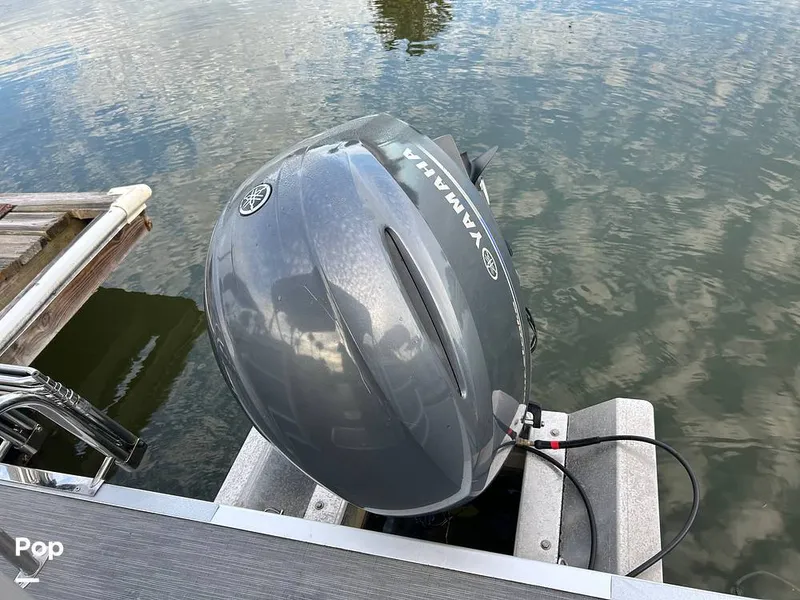 Slide: The Image of Bennington 22 SX 2023 - 15678717