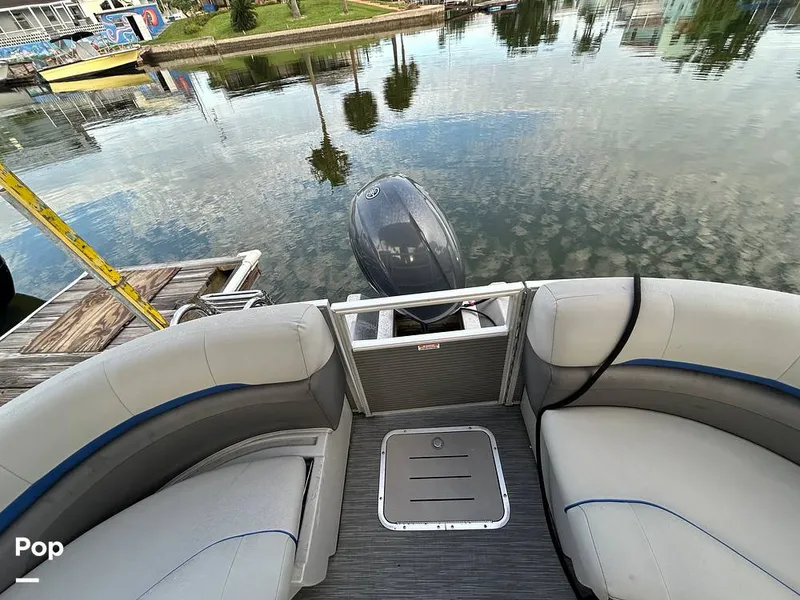 Slide: The Image of Bennington 22 SX 2023 - 15678719