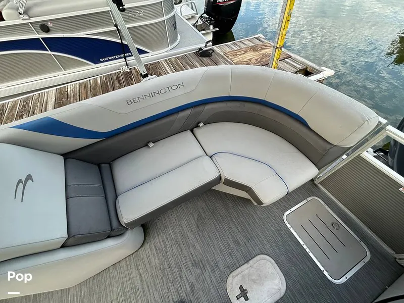Slide: The Image of Bennington 22 SX 2023 - 15678720