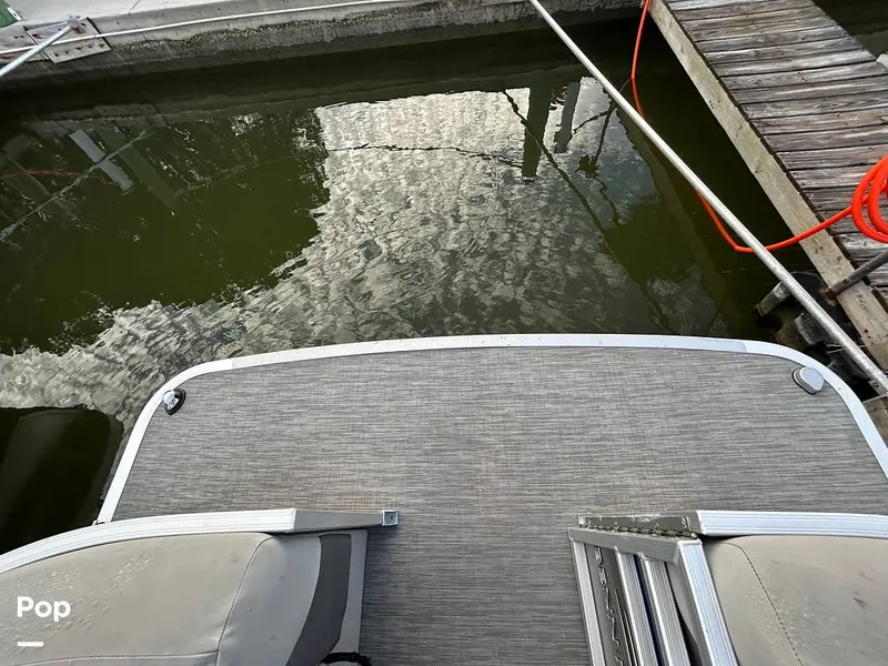 Slide: The Image of Bennington 22 SX 2023 - 15678764