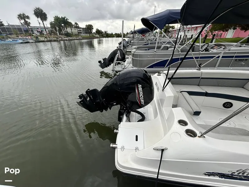 Slide: The Image of Hurricane SS 192 RL 2023 - 15643140