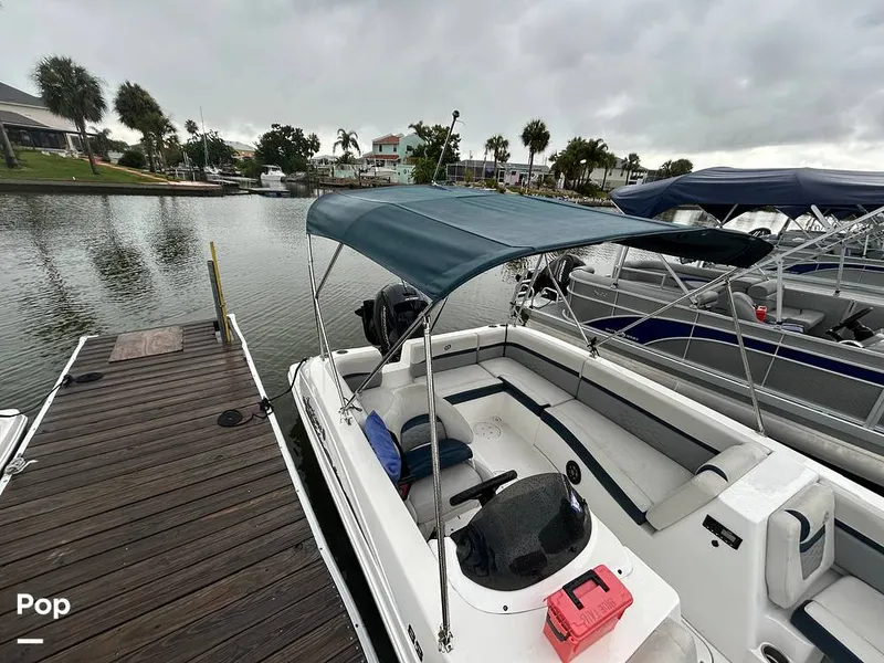 Slide: The Image of Hurricane SS 192 RL 2023 - 15643147