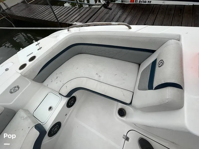 Slide: The Image of Hurricane SS 192 RL 2023 - 15643161