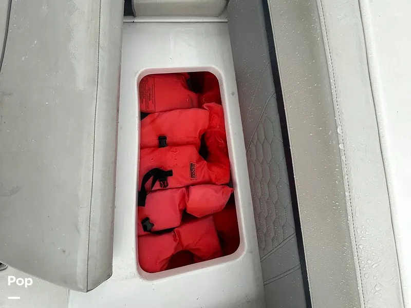 Slide: The Image of Hurricane SS 192 RL 2023 - 15643176