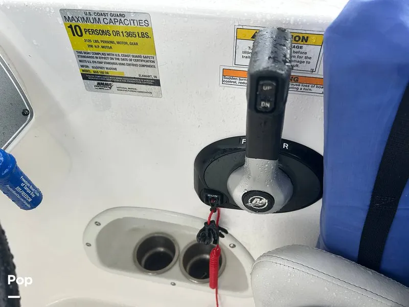 Slide: The Image of Hurricane SS 192 RL 2023 - 15643179