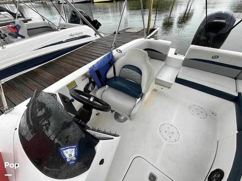 Slide: The Image of Hurricane SS 192 RL 2023 - 15643151