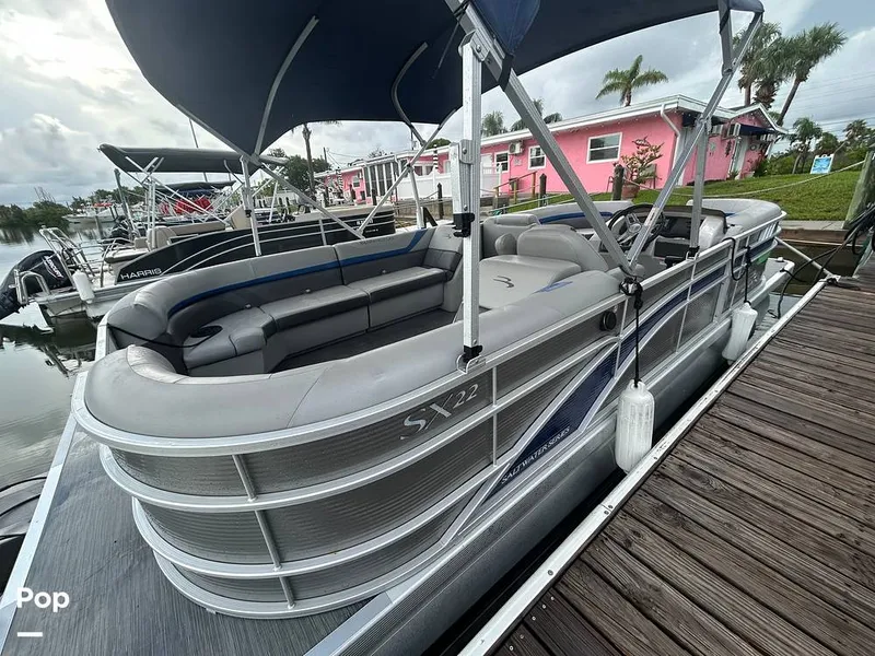 Slide: The Image of Bennington 22 SX 2023 - 15639029