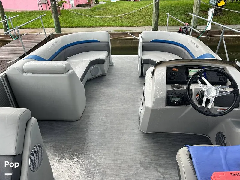 Slide: The Image of Bennington 22 SX 2023 - 15639040