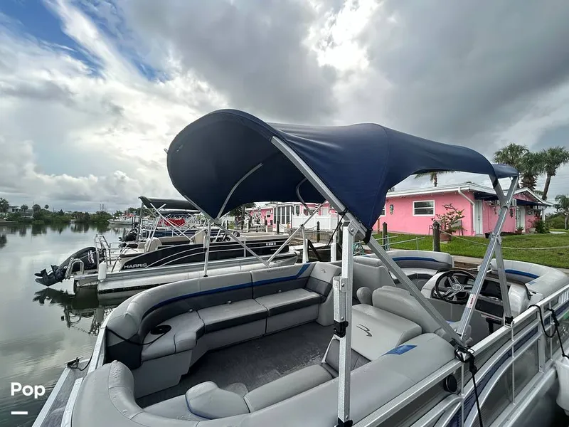 Slide: The Image of Bennington 22 SX 2023 - 15639030