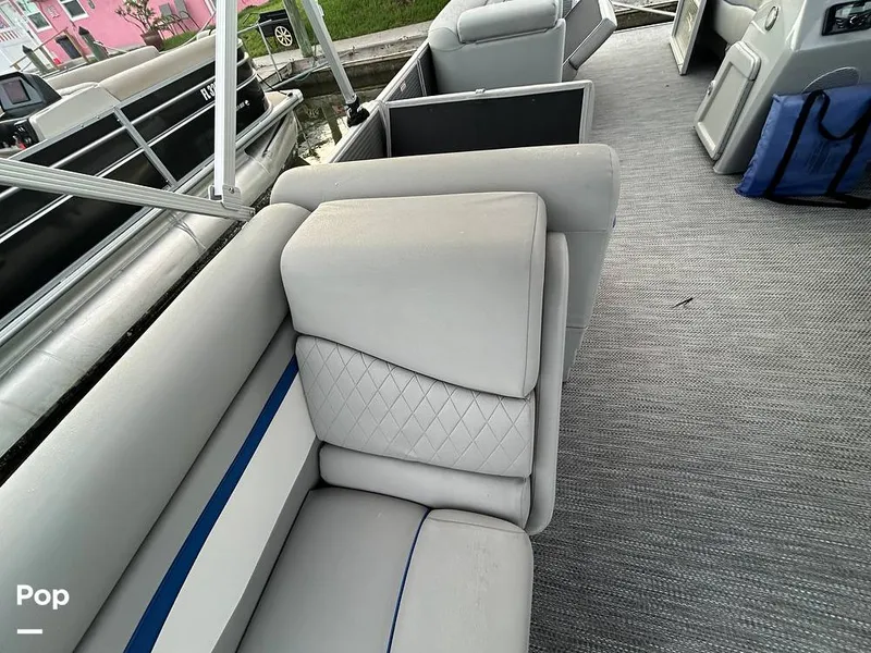 Slide: The Image of Bennington 22 S 2023 - 15677958