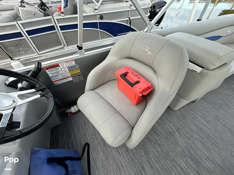 Slide: The Image of Bennington 22 S 2023 - 15677966