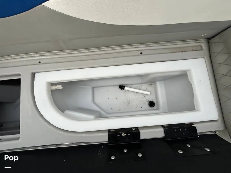 Slide: The Image of Bennington 22 S 2023 - 15677976