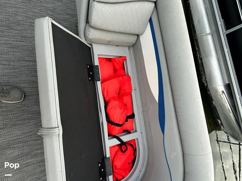 Slide: The Image of Bennington 22 S 2023 - 15677980