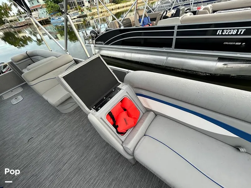 Slide: The Image of Bennington 22 S 2023 - 15677982