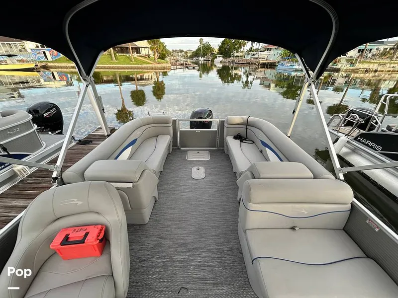 Slide: The Image of Bennington 22 S 2023 - 15677990