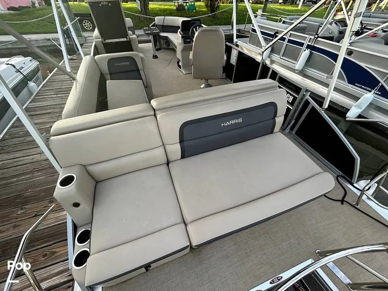 Slide: The Image of Harris 230 2024 - 15677896