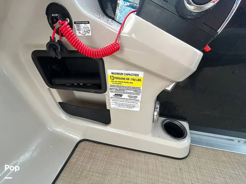 Slide: The Image of Harris 230 2024 - 15677920