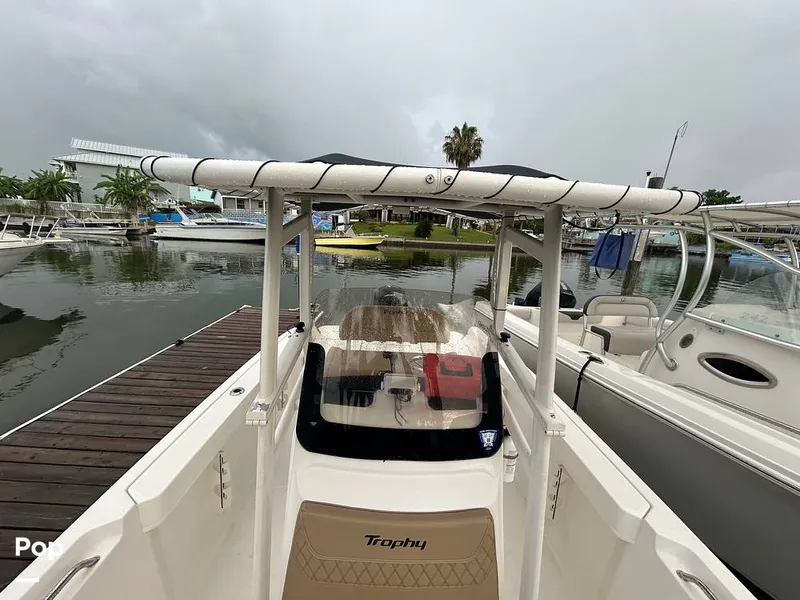 Slide: The Image of Trophy 22CC 2024 - 15638679