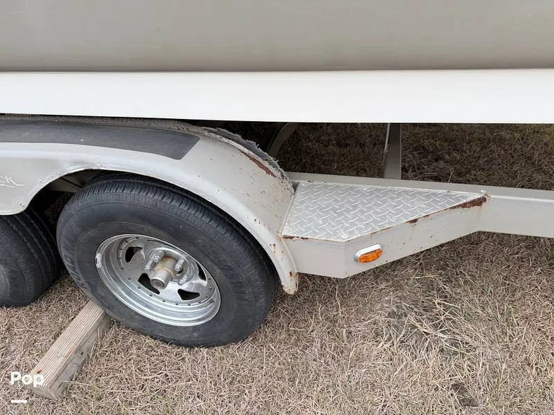 Slide: The Image of Sea Ray 240 Sundeck 2006 - 16168470