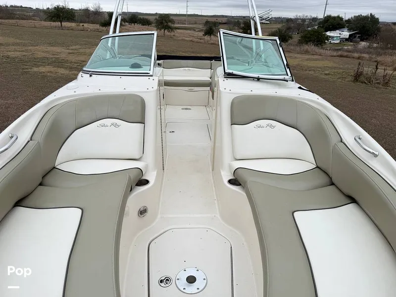 Slide: The Image of Sea Ray 240 Sundeck 2006 - 16168486