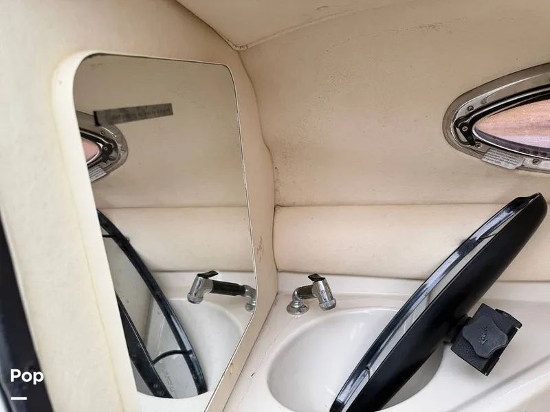 Slide: The Image of Sea Ray 240 Sundeck 2006 - 16168510