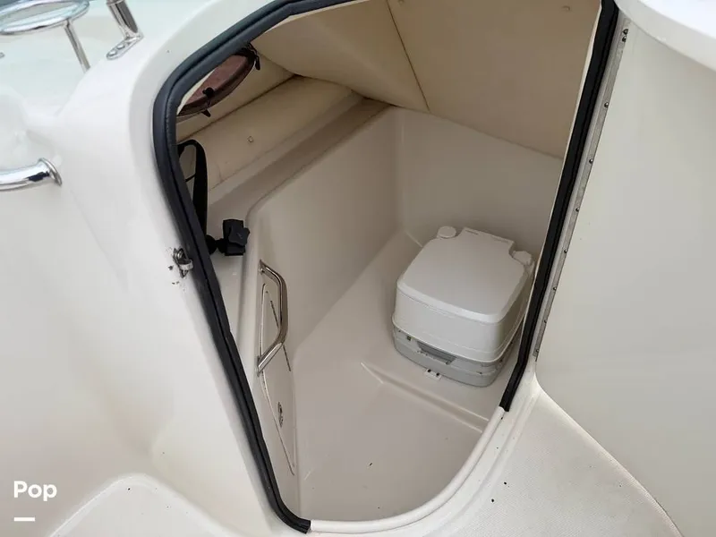 Slide: The Image of Sea Ray 240 Sundeck 2006 - 16168512