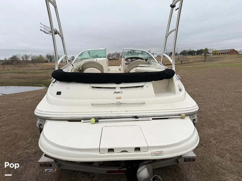 Slide: The Image of Sea Ray 240 Sundeck 2006 - 16168479