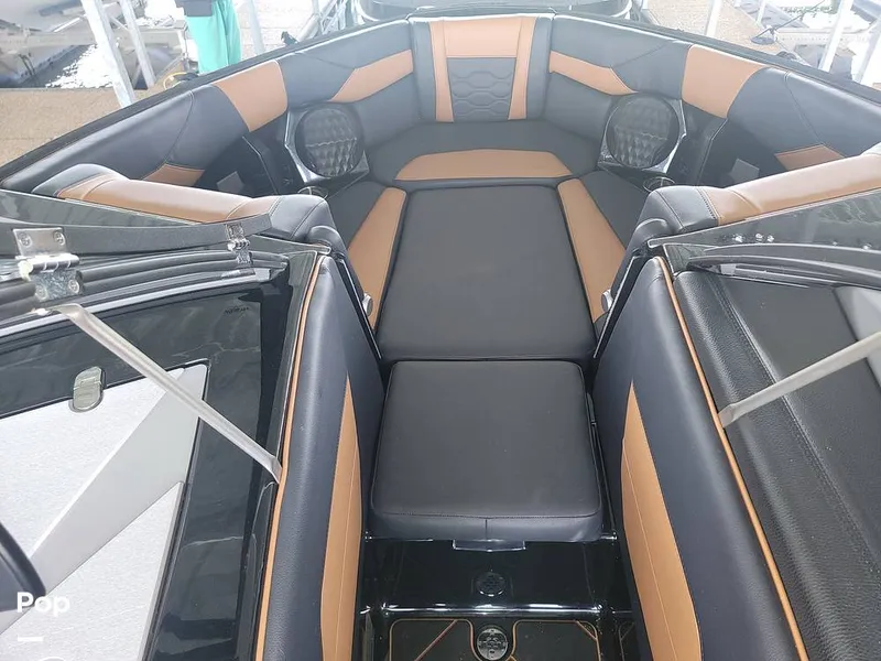 Slide: The Image of Malibu Wakesetter 23 LSV 2024 - 15605060