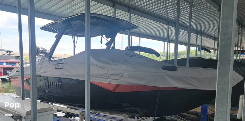 Slide: The Image of Malibu Wakesetter 23 LSV 2024 - 15605042