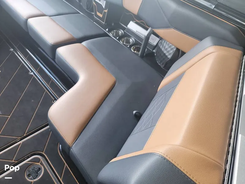 Slide: The Image of Malibu Wakesetter 23 LSV 2024 - 15605055