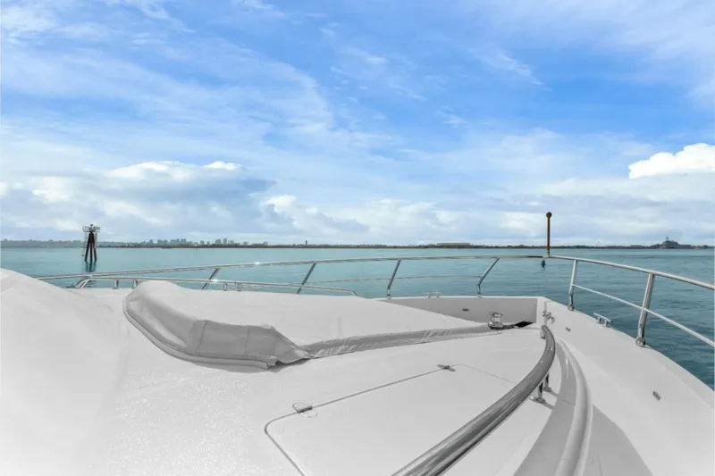 Slide: The Image of Hampton Yachts 760 Sky Lounge Motor Yachts 2014 - 26
