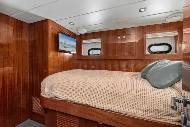 Slide: The Image of Hampton Yachts 760 Sky Lounge Motor Yachts 2014 - 17