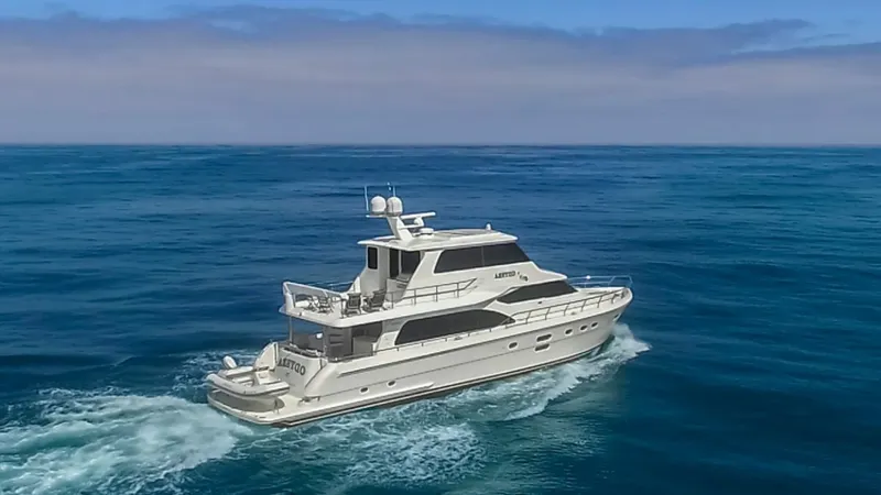 Slide: The Image of Hampton Yachts 760 Sky Lounge Motor Yachts 2014 - 34
