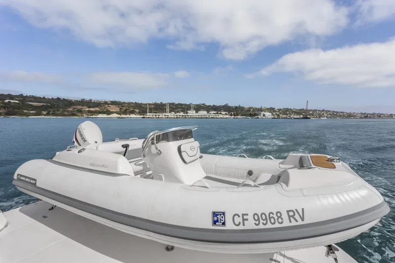 Slide: The Image of Hampton Yachts 760 Sky Lounge Motor Yachts 2014 - 32