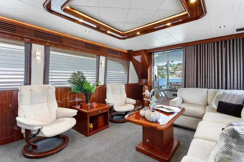 Slide: The Image of Hampton Yachts 760 Sky Lounge Motor Yachts 2014 - 3