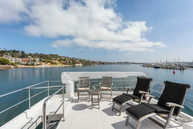 Slide: The Image of Hampton Yachts 760 Sky Lounge Motor Yachts 2014 - 24